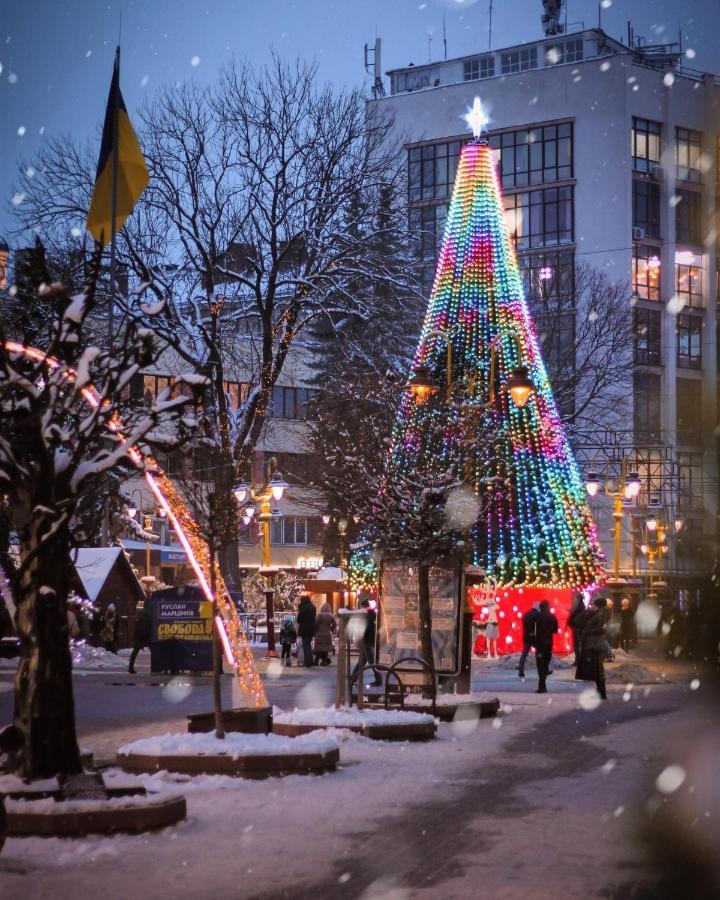 Apartment In The City Center Mini Івано-Франківськ Екстер'єр фото
